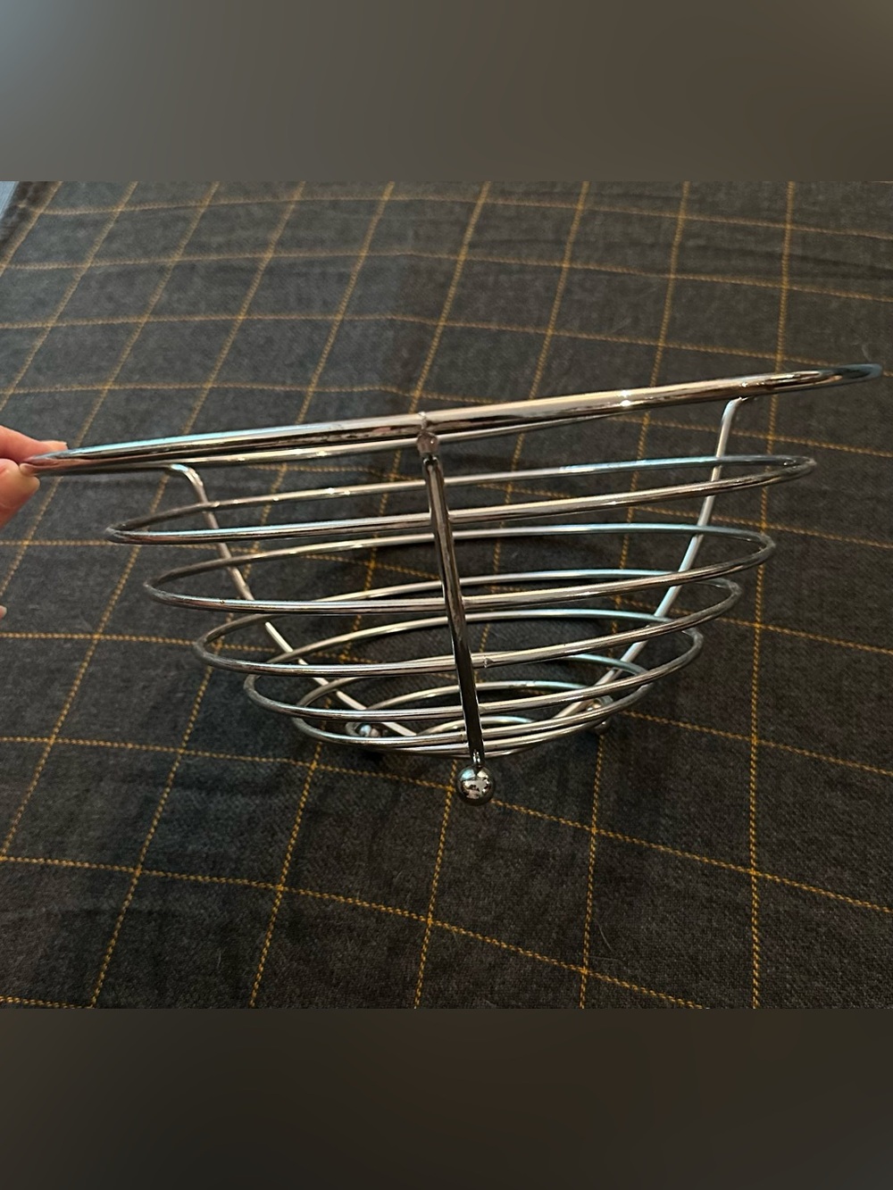 Stainless steel fruit basket • metal • footed